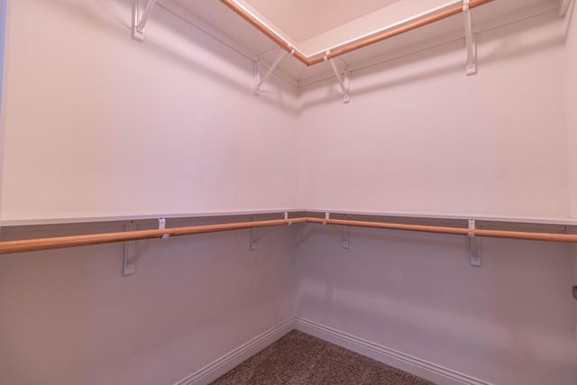 2705 IRON GATE DR, Columbia, MO 65202