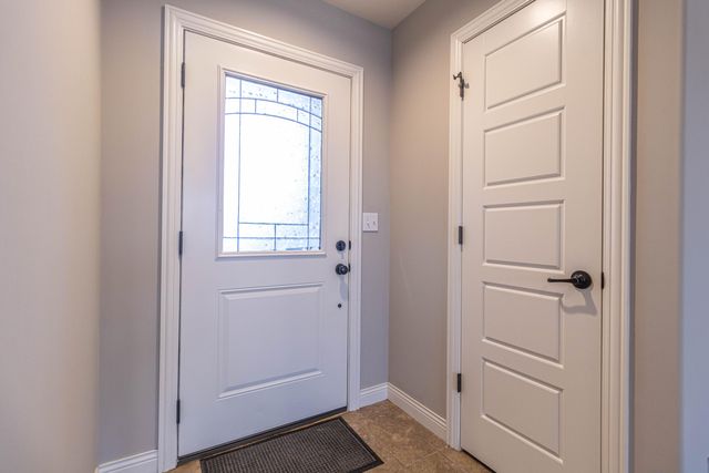 2705 IRON GATE DR, Columbia, MO 65202