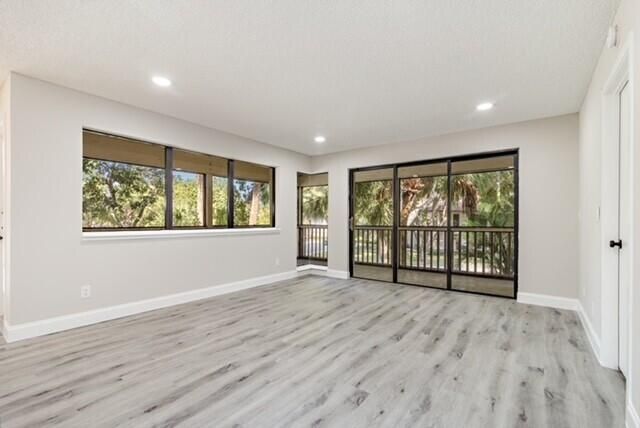 307 Brackenwood Circle, Palm Beach Gardens, FL 33418