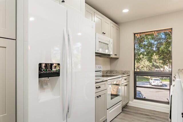 307 Brackenwood Circle, Palm Beach Gardens, FL 33418