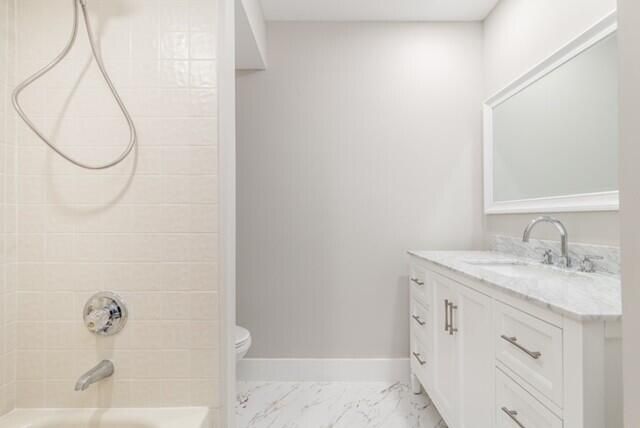 307 Brackenwood Circle, Palm Beach Gardens, FL 33418