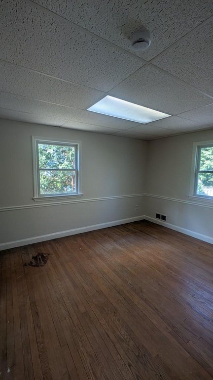 Image 8 of property listing at 9207 OLD GEORGETOWN RD, Bethesda, MD 20814