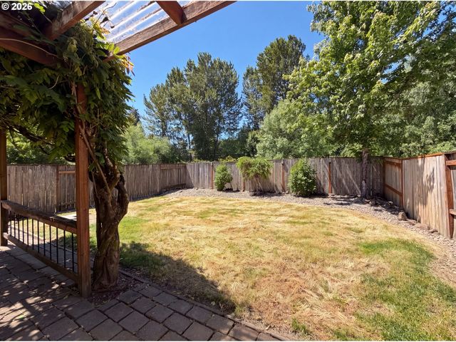 3344 OAKCREST Dr, Forest Grove, OR 97116