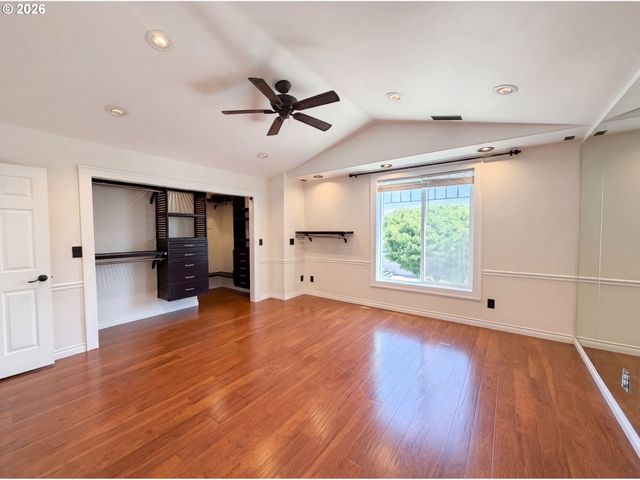 3344 OAKCREST Dr, Forest Grove, OR 97116