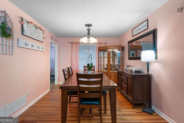 67 Cowan Drive SW, Cartersville, GA 30120