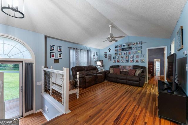 67 Cowan Drive SW, Cartersville, GA 30120