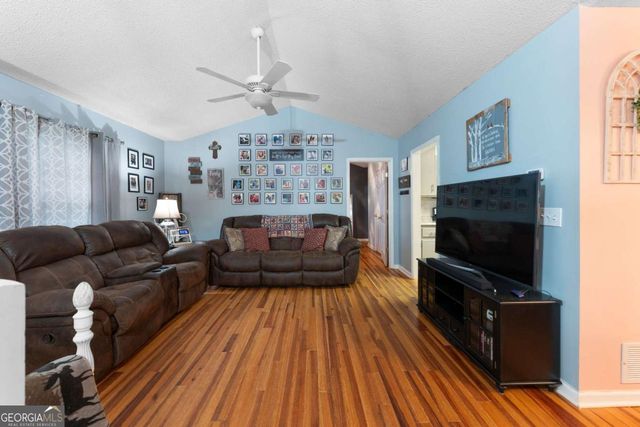67 Cowan Drive SW, Cartersville, GA 30120
