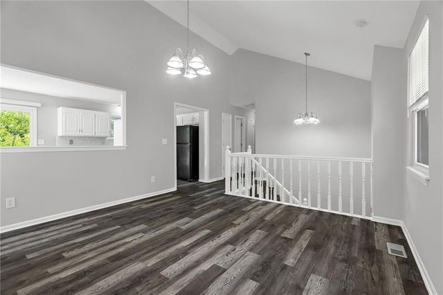 405 SE Onyx Circle, Lee's Summit, MO 64063