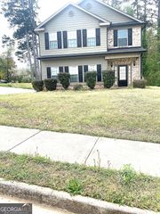 8198 Laurel Drive SW, Covington, GA 30014