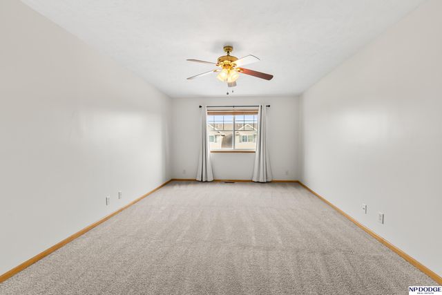 8919 Venice Lane, Lincoln, NE 68526