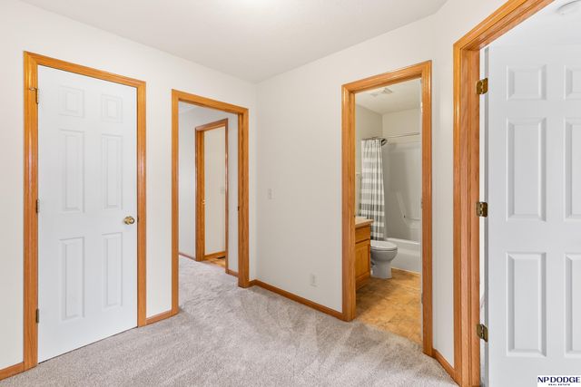 8919 Venice Lane, Lincoln, NE 68526