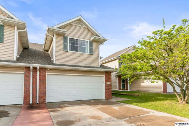 8919 Venice Lane, Lincoln, NE 68526