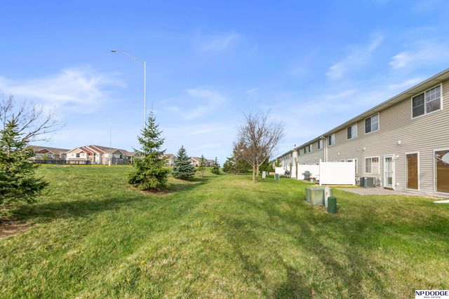 8919 Venice Lane, Lincoln, NE 68526