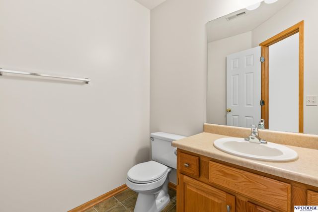 8919 Venice Lane, Lincoln, NE 68526
