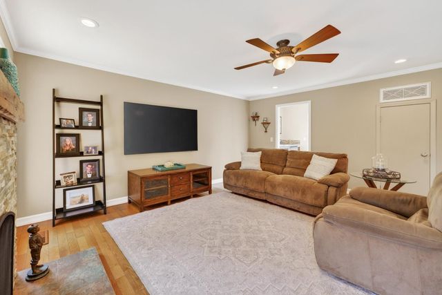 6050 Castello Drive, San Jose, CA 95120