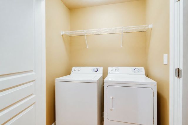1725 Harvey Mitchell Parkway S 213, College Station, TX 77840