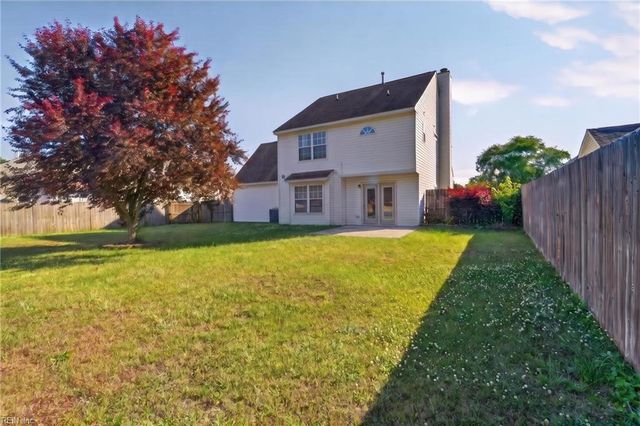6 Grist Mill DR, Hampton, VA 23669