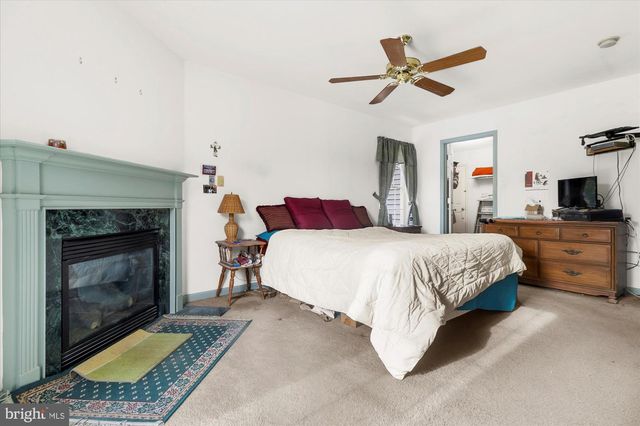 5 PEACEDALE CT, Oxford, PA 19363