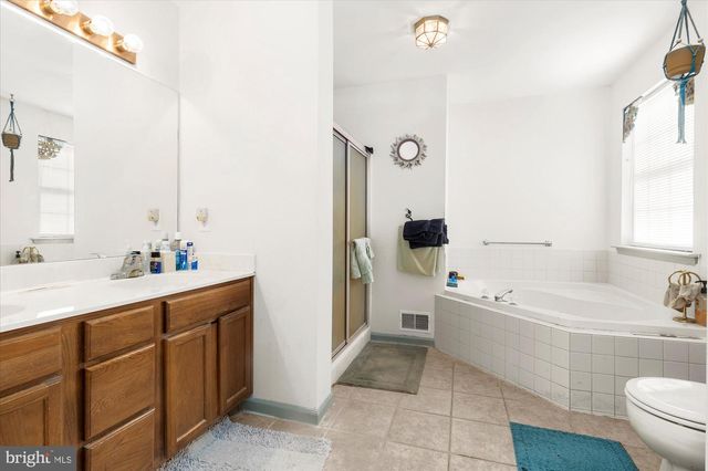 5 PEACEDALE CT, Oxford, PA 19363