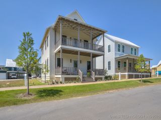 36 Hill Street, Carlton Landing, OK 74432
