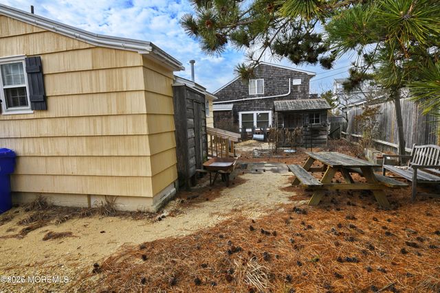 105 E Kupper Drive, Mantoloking, NJ 08738