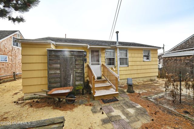 105 E Kupper Drive, Mantoloking, NJ 08738