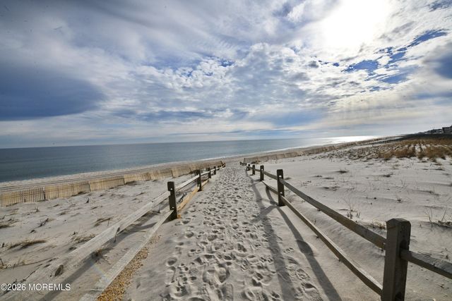 105 E Kupper Drive, Mantoloking, NJ 08738