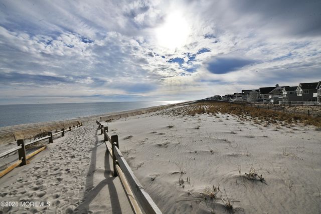 105 E Kupper Drive, Mantoloking, NJ 08738