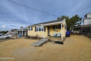 105 E Kupper Drive, Mantoloking, NJ 08738