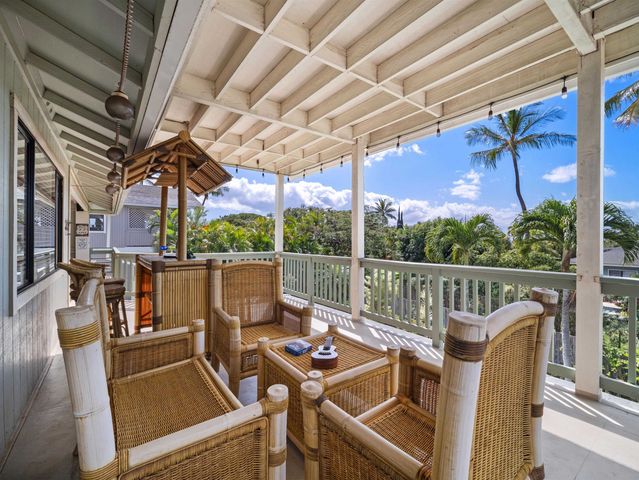 2858 Puu Hoolai St, Kihei, HI 96753