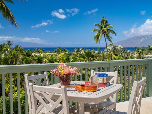 2858 Puu Hoolai St, Kihei, HI 96753