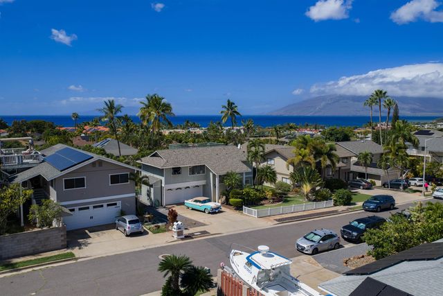 2858 Puu Hoolai St, Kihei, HI 96753