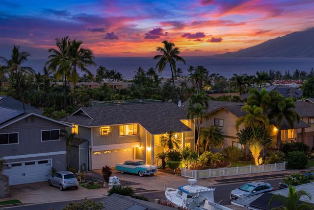 2858 Puu Hoolai St, Kihei, HI 96753