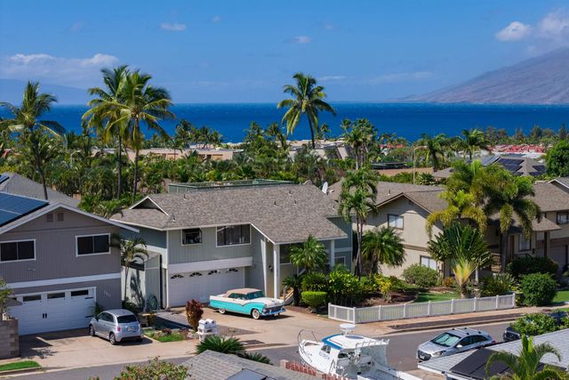 2858 Puu Hoolai St, Kihei, HI 96753