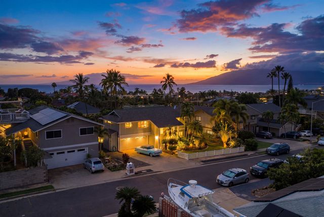 2858 Puu Hoolai St, Kihei, HI 96753