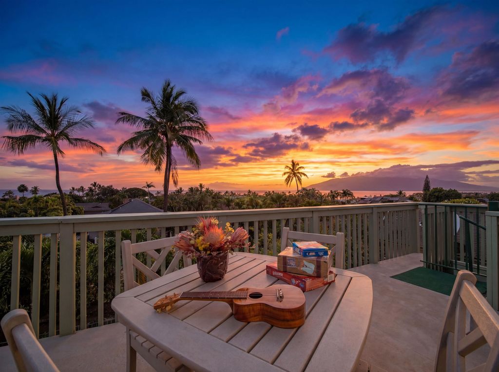 2858 Puu Hoolai St, Kihei, HI 96753
