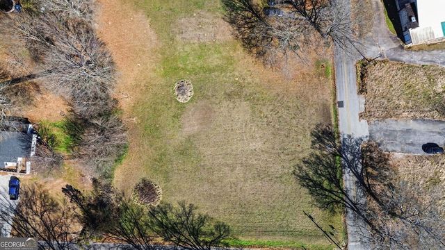 72 Hunt Street, Hiram, GA 30141