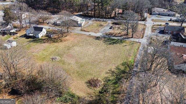 72 Hunt Street, Hiram, GA 30141