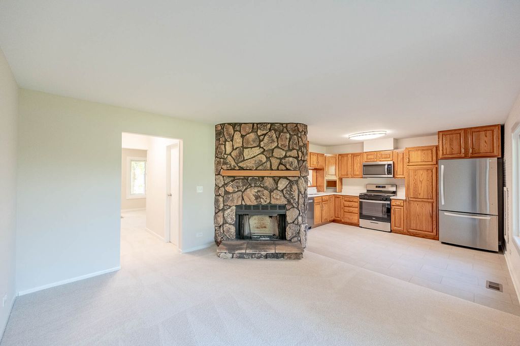 1632 Vermont Drive 4-2, Elk Grove Village, IL 60007 — photo 4