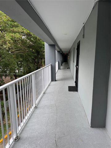 645 NE 121st Street 304, North Miami, FL 33161
