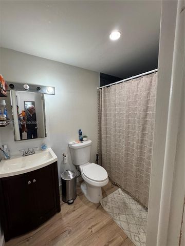 645 NE 121st Street 304, North Miami, FL 33161