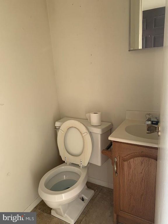 Image 3 of property listing at 115 HAPSBURG CT, Parkville, MD 21234