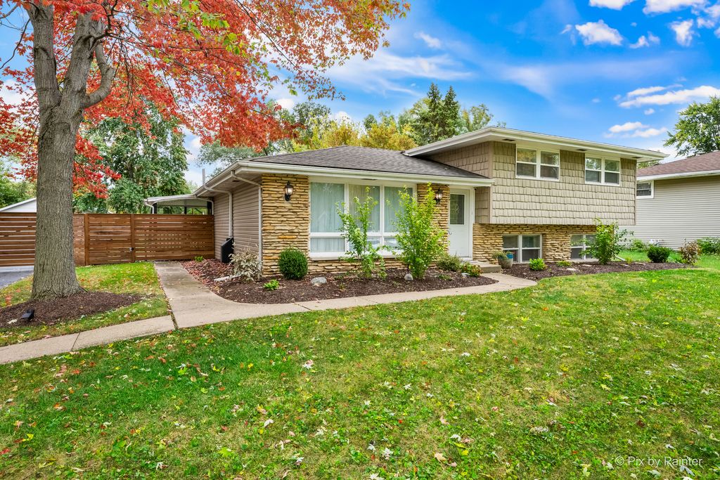 2512 Lockner Boulevard, Joliet, IL 60431