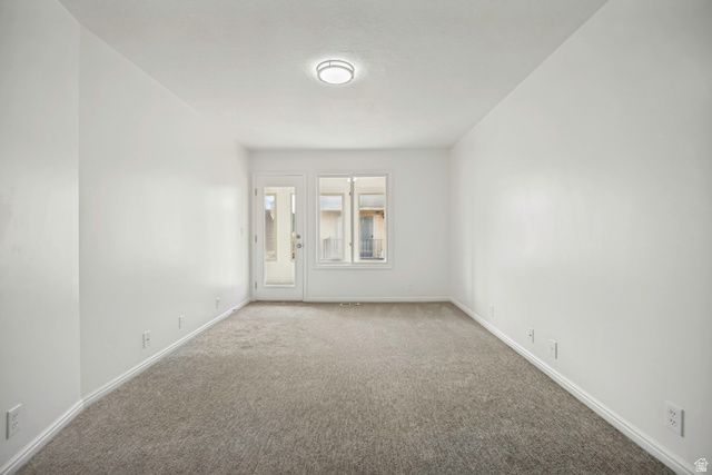 1102 E LOCH LOMOND WAY, Millcreek, UT 84117