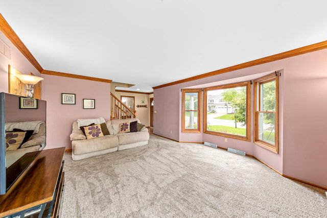 N60W24621 Rocky Hollow PASS, Sussex, WI 53089