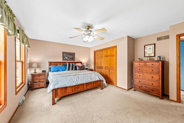 N60W24621 Rocky Hollow PASS, Sussex, WI 53089