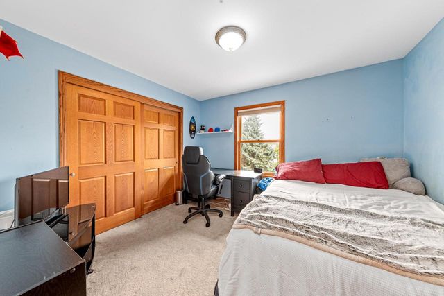 N60W24621 Rocky Hollow PASS, Sussex, WI 53089