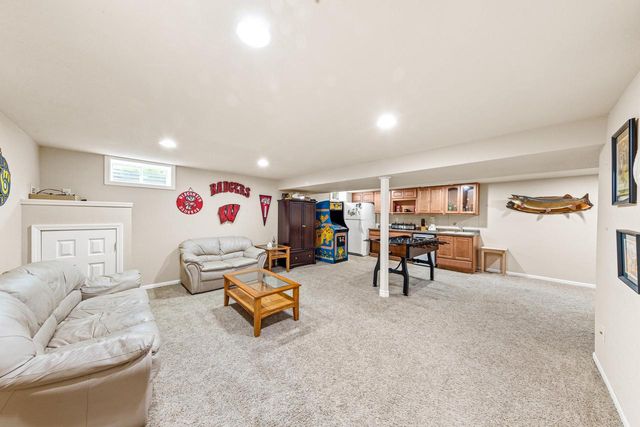 N60W24621 Rocky Hollow PASS, Sussex, WI 53089
