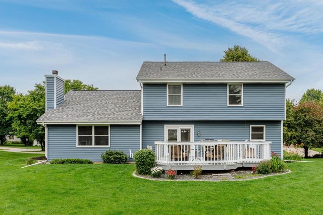 N60W24621 Rocky Hollow PASS, Sussex, WI 53089