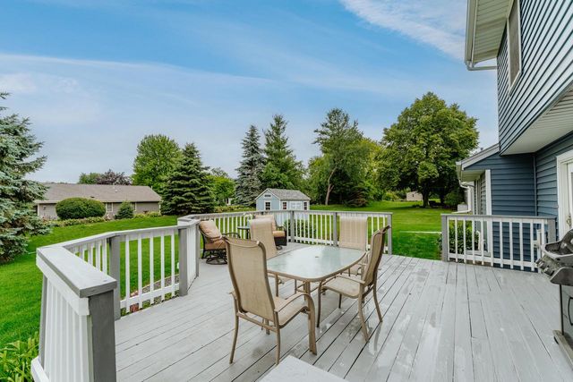 N60W24621 Rocky Hollow PASS, Sussex, WI 53089